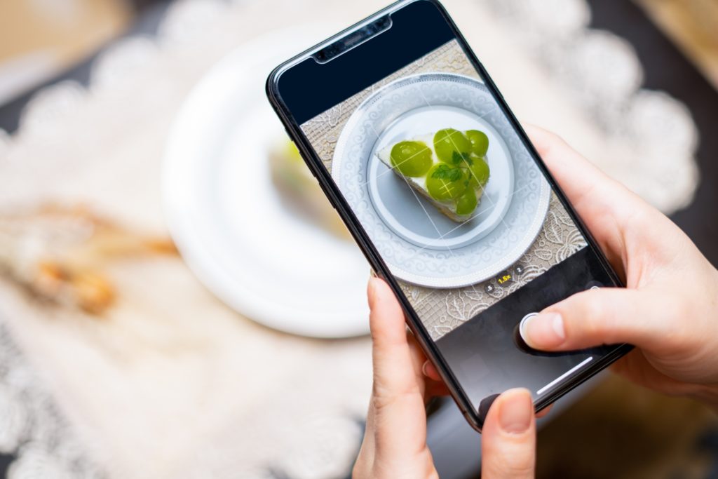 スマホで写真をきれいに撮るコツ